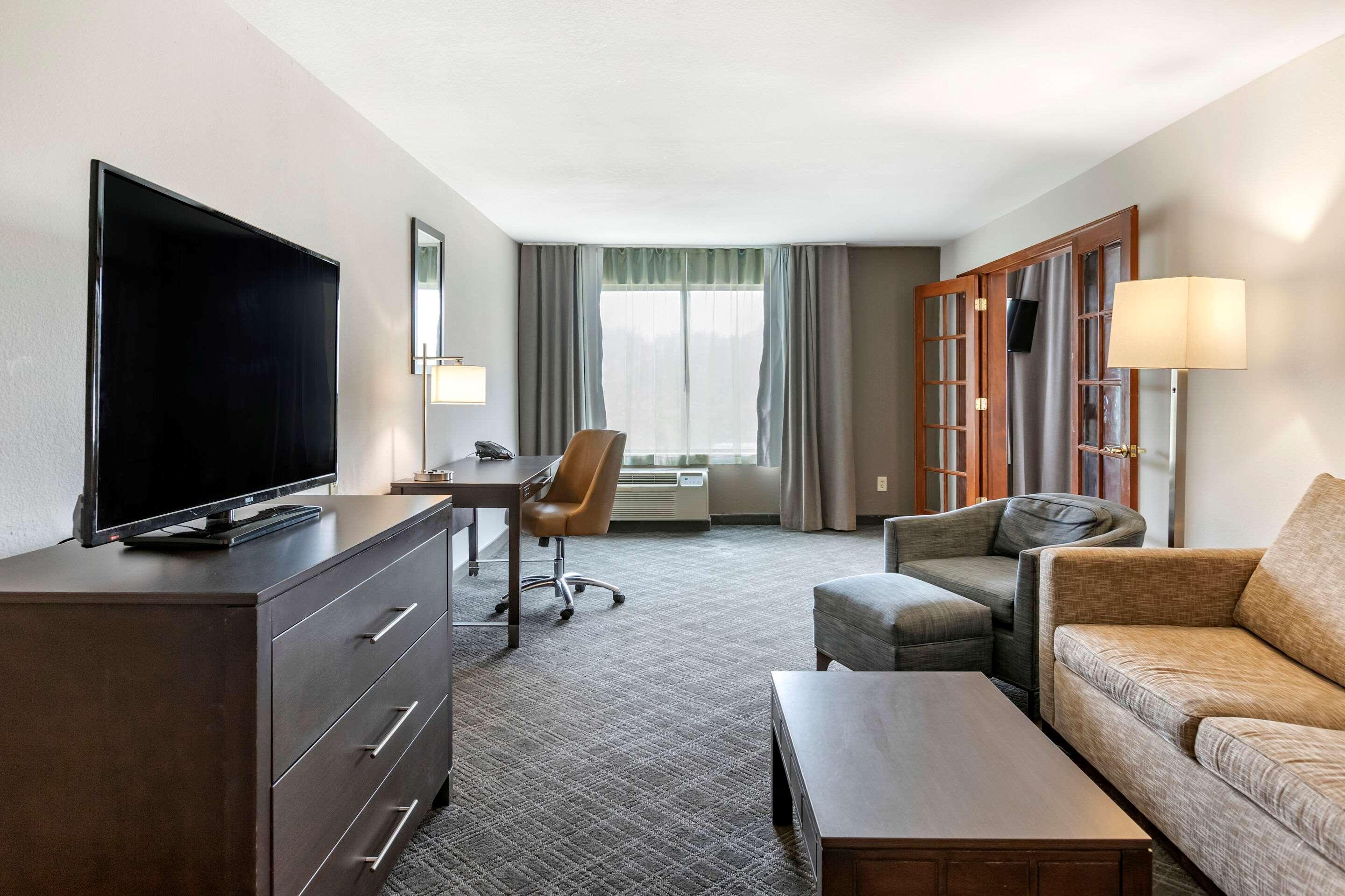 Comfort Inn & Suites Grand Blanc-Flint Ngoại thất bức ảnh