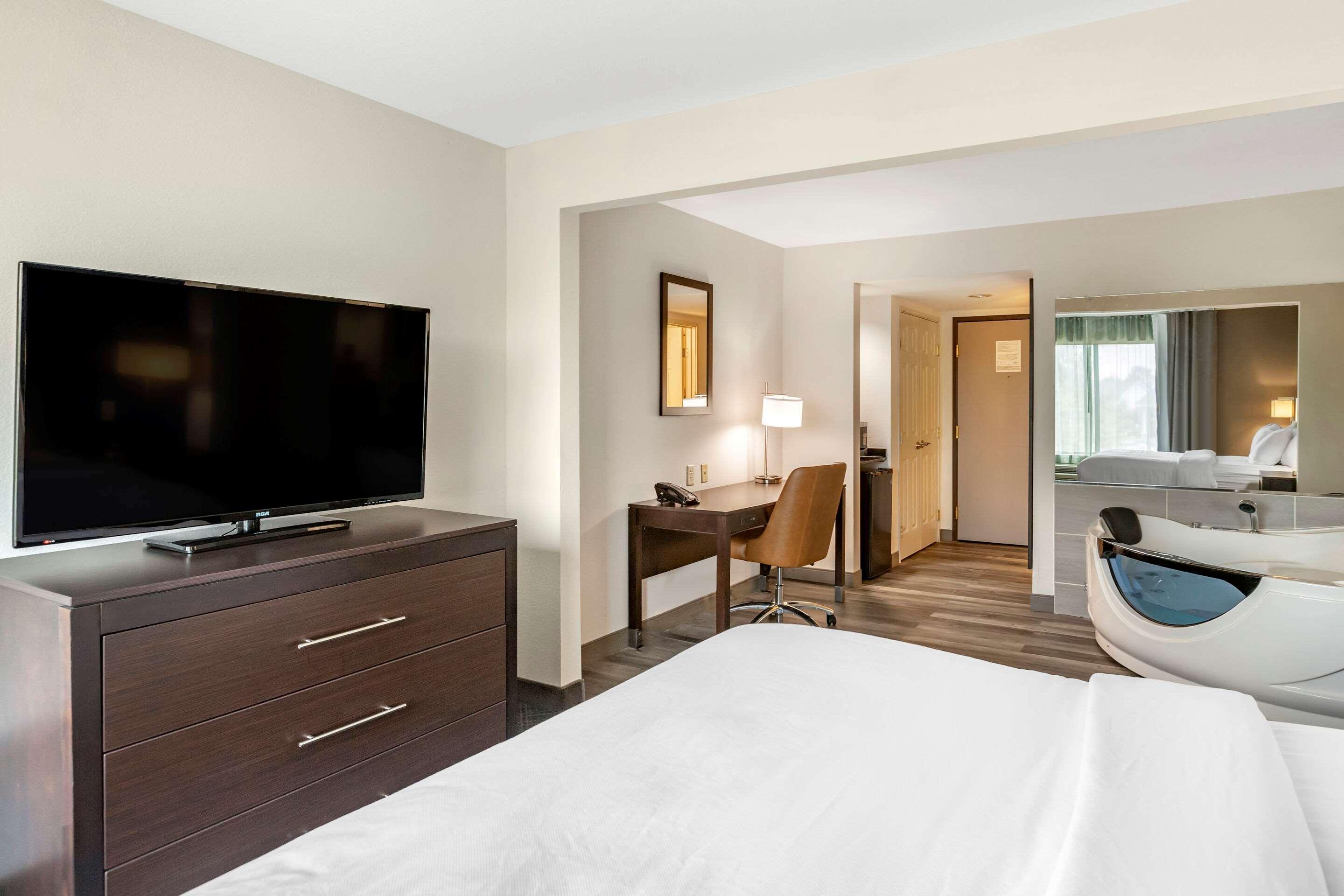 Comfort Inn & Suites Grand Blanc-Flint Ngoại thất bức ảnh