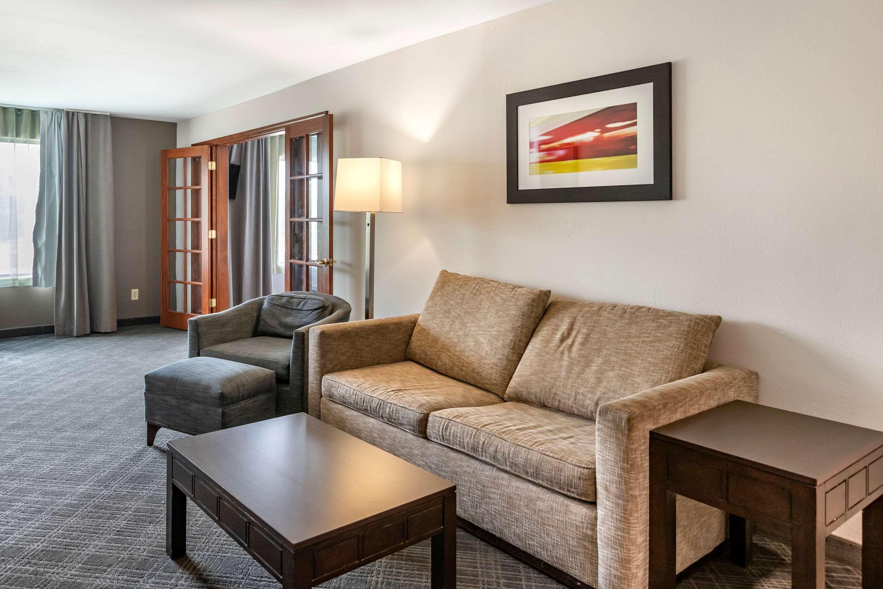 Comfort Inn & Suites Grand Blanc-Flint Ngoại thất bức ảnh
